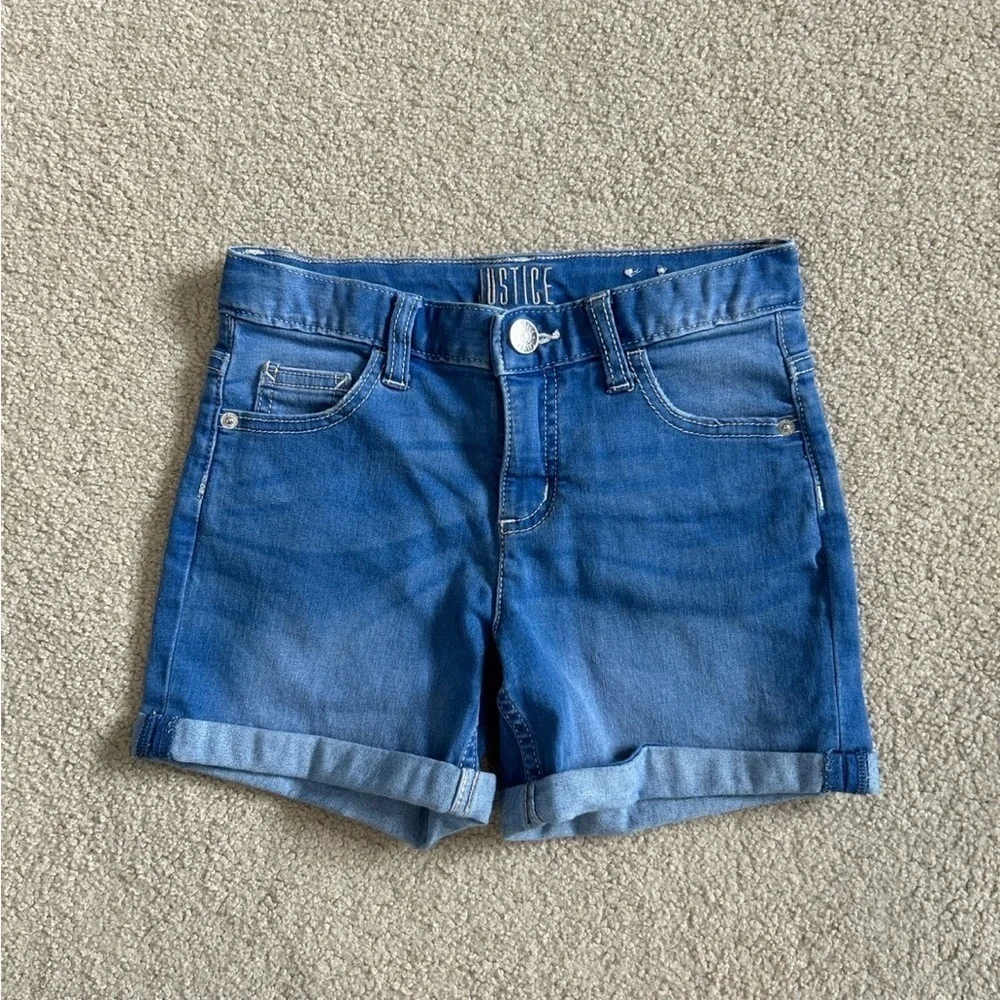 Kids justice blue denim stretchy jean shorts in size 12.